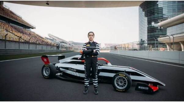 Sephora entra no universo da Fórmula 1 e se torna parceira oficial de beleza da F1 Academy Sephora entra no universo da Fórmula 1 e se torna parceira oficial de beleza da F1 Academy