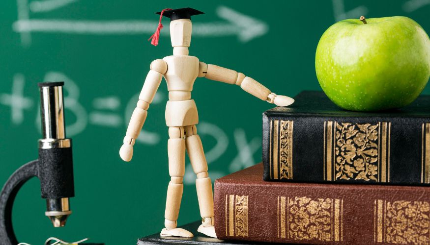 Coluna Ozinil Martins | Educação e ideologia!