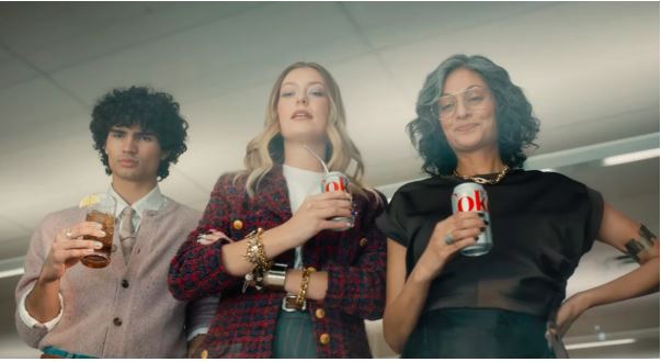 Coca-Cola Light aposta em “O Diabo Veste Prada 2” e lança edição especial inspirada no filme Coca-Cola Light aposta em “O Diabo Veste Prada 2” e lança edição especial inspirada no filme