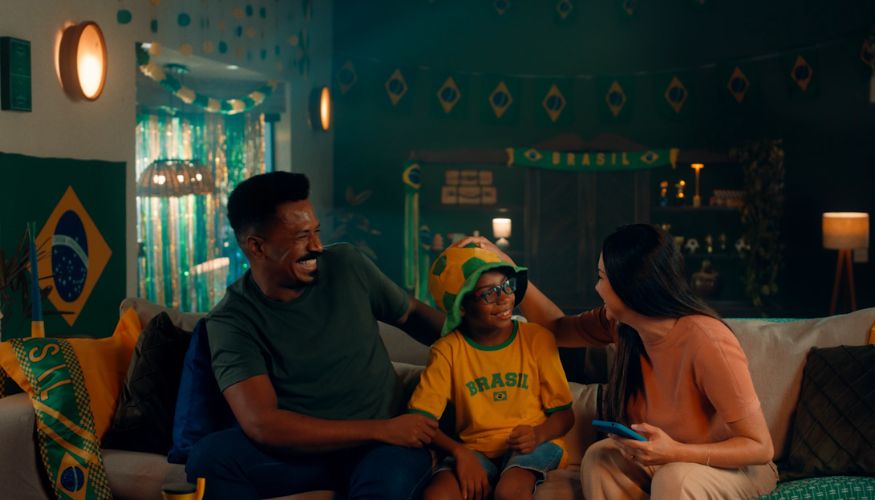 Casa de Bolos lança linha Bites em campanha assinada pela Ilha Crossmídia